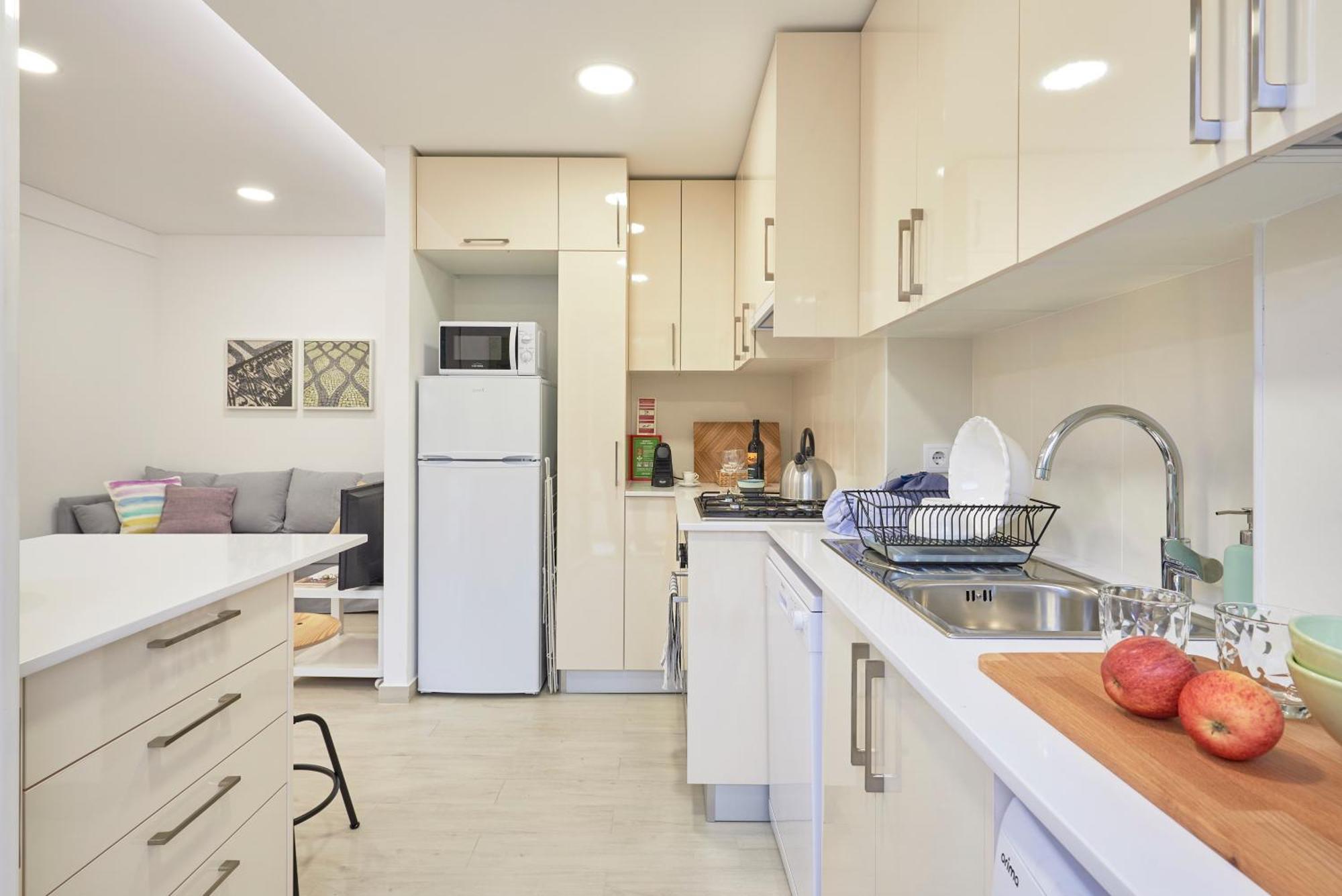 Light Apartment With Amazing Balcony, By Timecooler Lisboa Extérieur photo